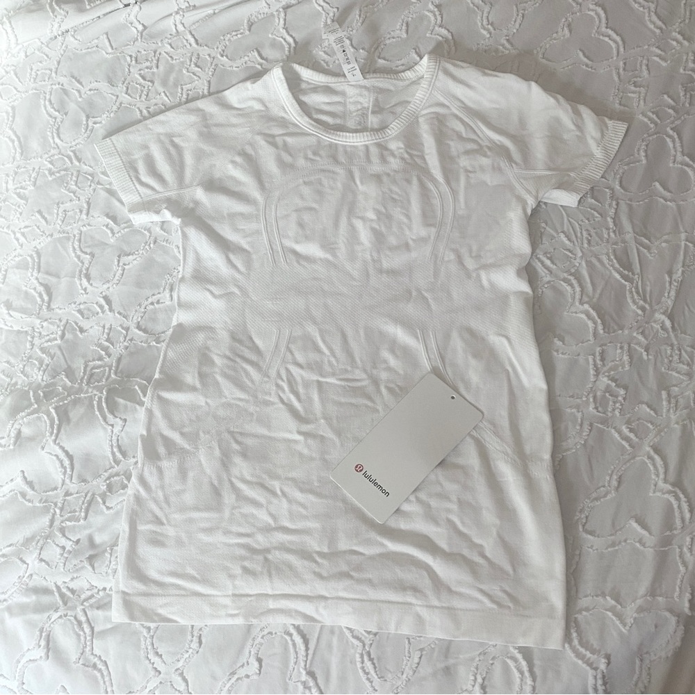 Lululemon swiftly tech